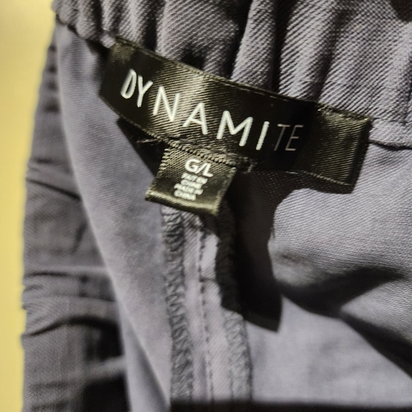 NWOT ✅️ Dynamite Utility Shorts - Picture 6 of 10